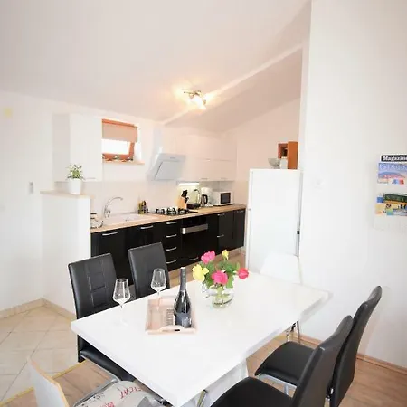 Vita Apartment